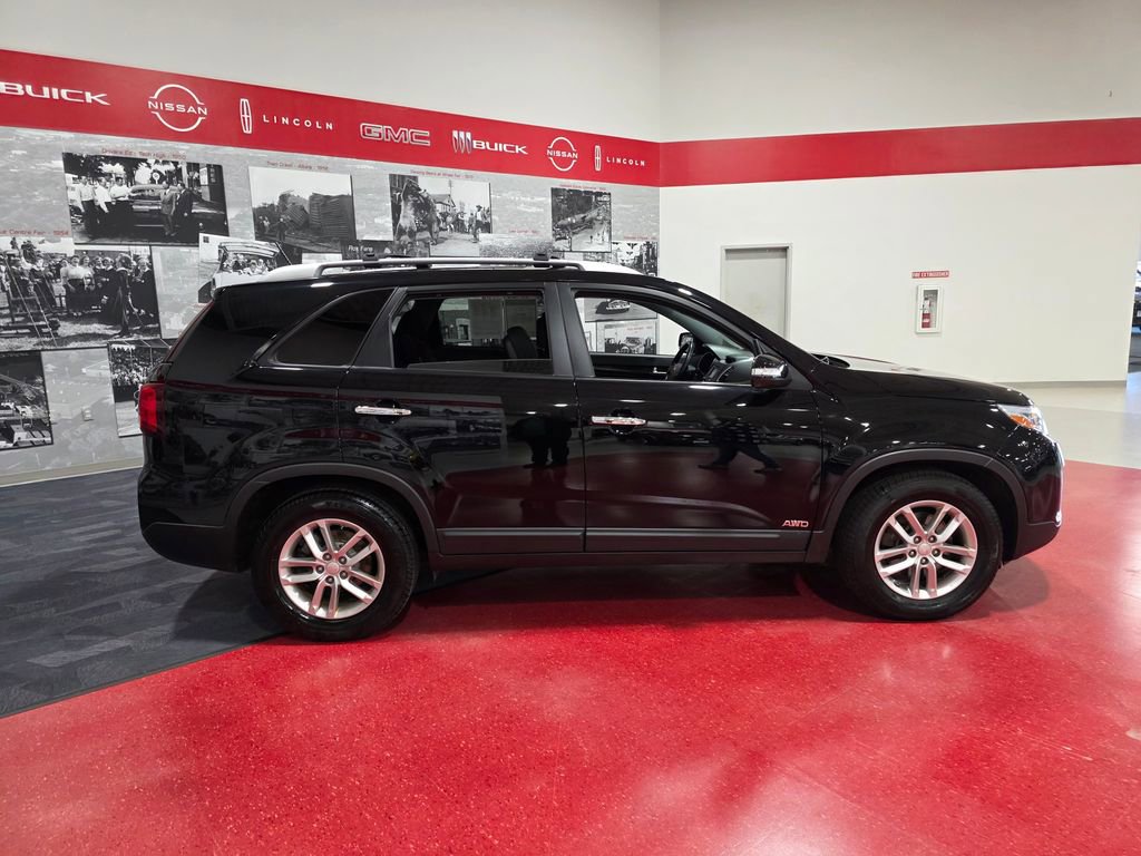 Used 2014 Kia Sorento LX w/ LX V6 Convenience Package AWD/4WD image 2