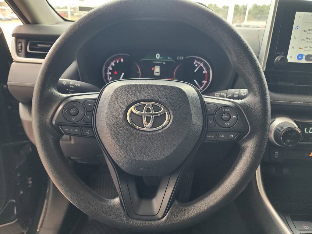 Used 2024 Toyota RAV4 XLE image 18