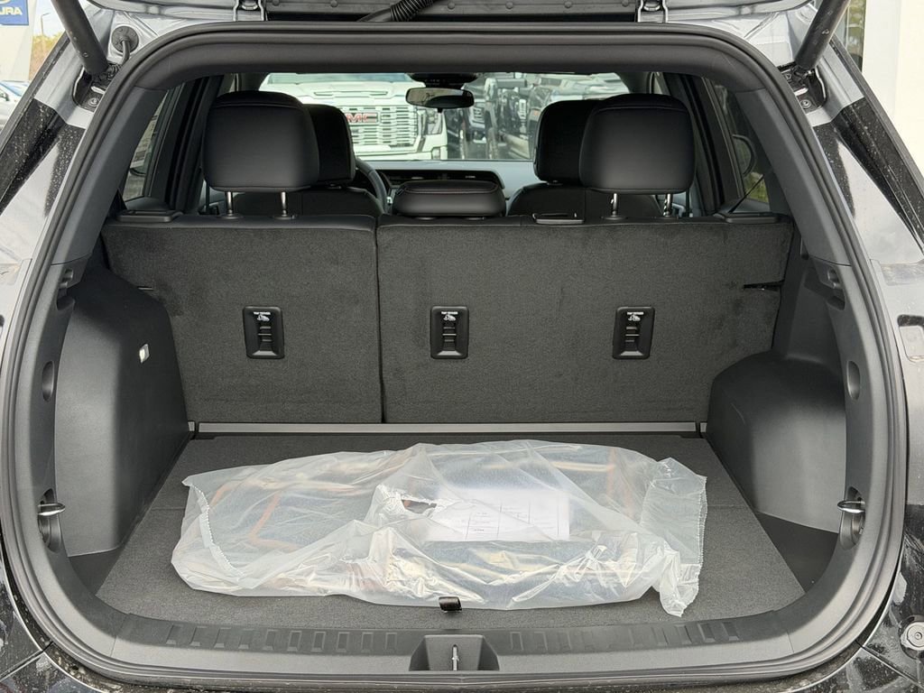 New 2026 GMC Terrain Elevation w/ Technology Package II FWD image 12