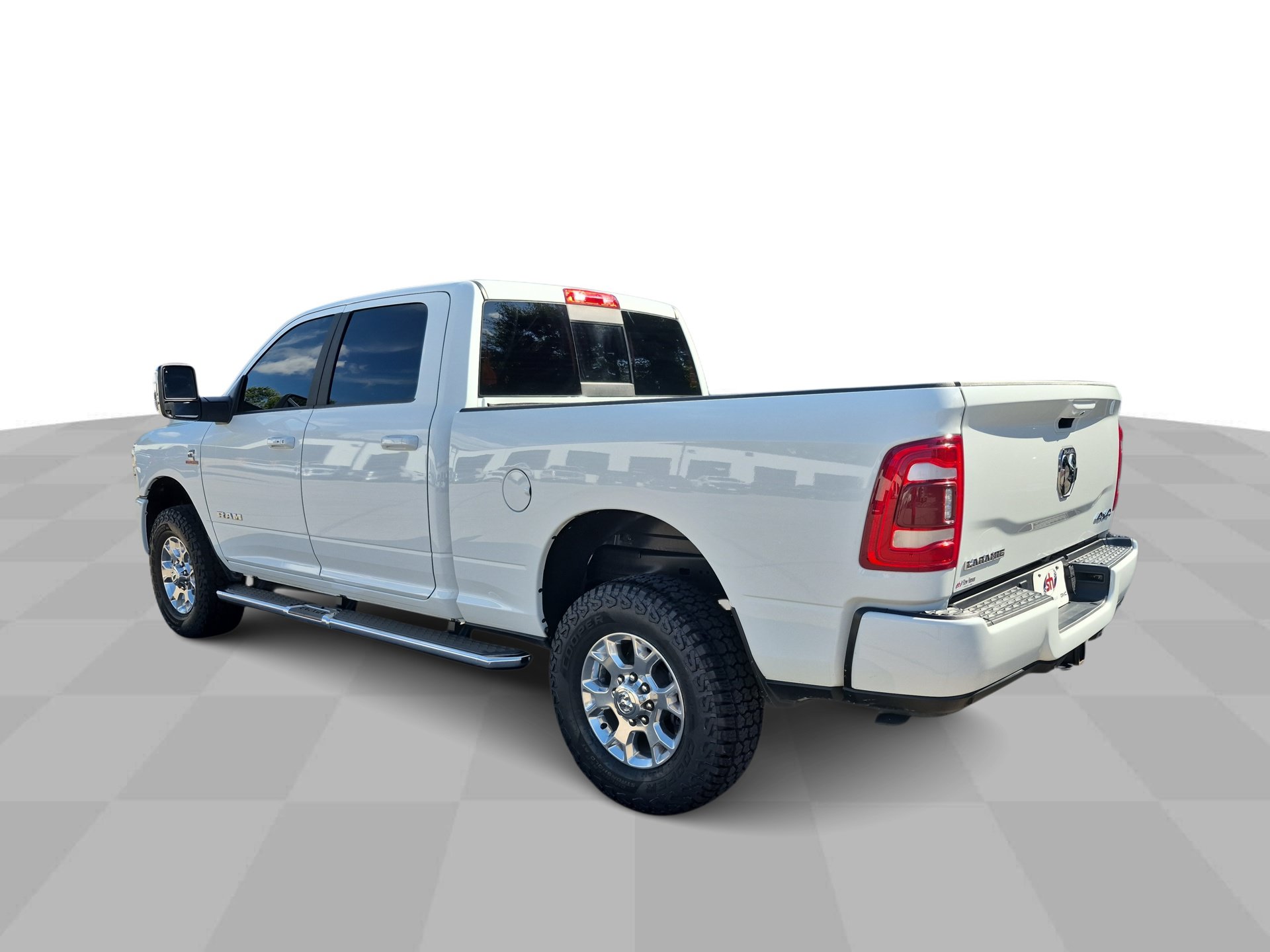 Used 2024 RAM 2500 Laramie w/ Safety Group AWD/4WD image 7