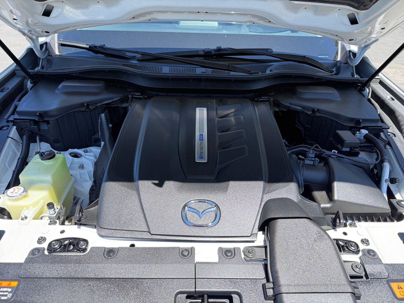 Certified 2024 MAZDA CX-90 Plug-In Hybrid w/ Premium Pkg AWD/4WD image 21