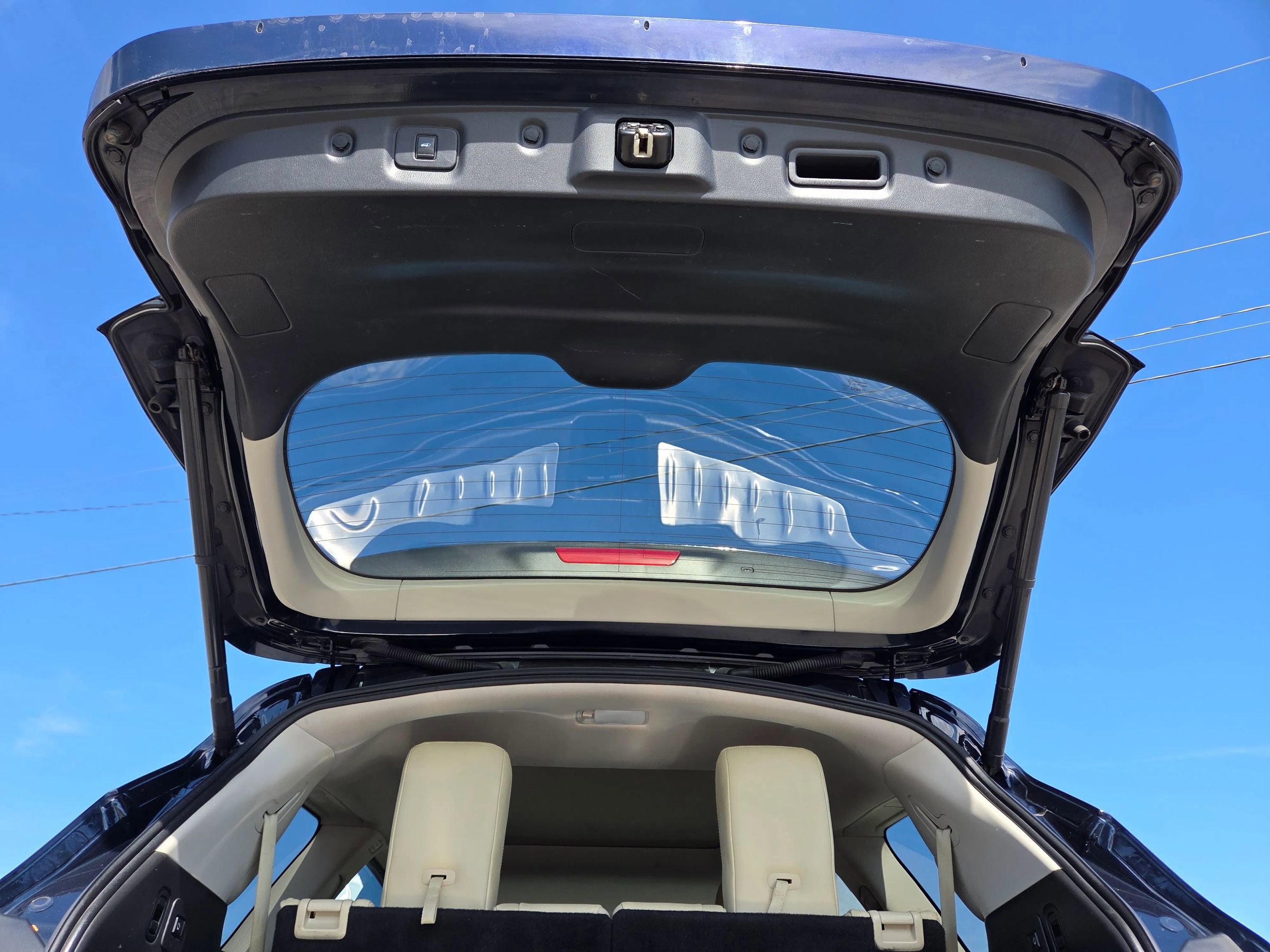 Used 2018 INFINITI QX60 Luxe w/ Deluxe Technology Package image 18