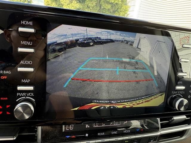 Used 2024 Toyota Sienna XLE image 24