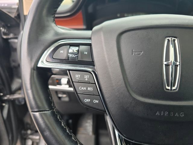 Used 2023 Lincoln Nautilus Reserve image 29