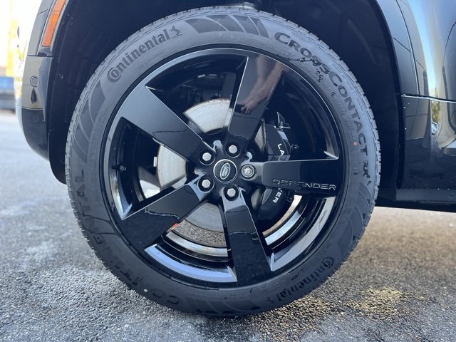 New 2025 Land Rover Defender 110 V8 image 14