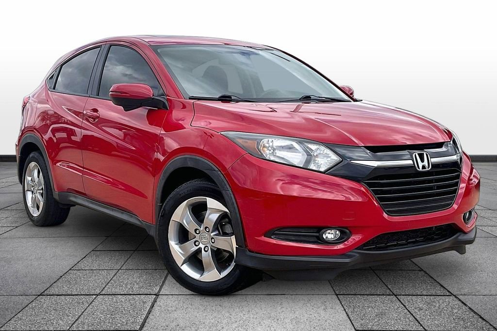 Used 2017 Honda HR-V EX image 2