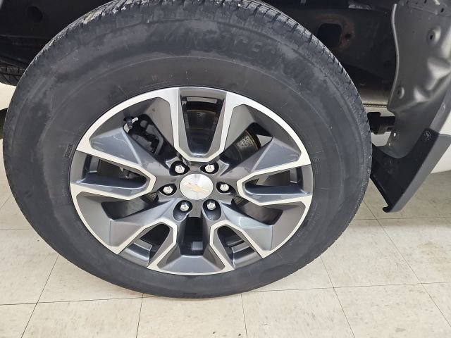 Used 2022 Chevrolet Silverado 1500 LT AWD/4WD image 21