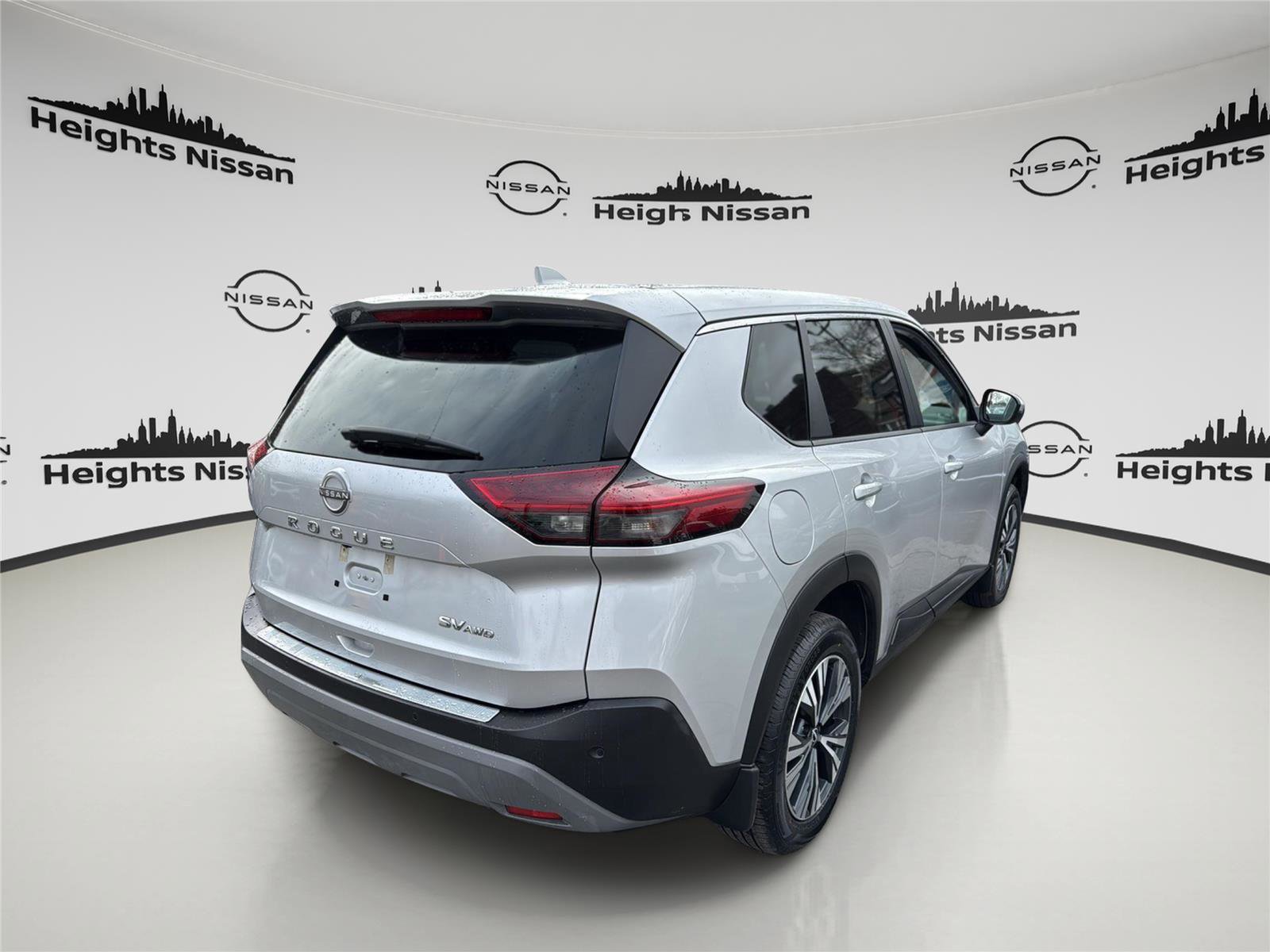Used 2022 Nissan Rogue SV image 5