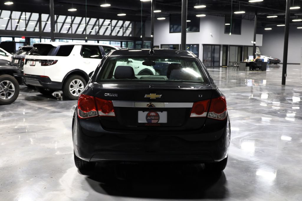 Used 2014 Chevrolet Cruze LT w/ Technology Package FWD image 6