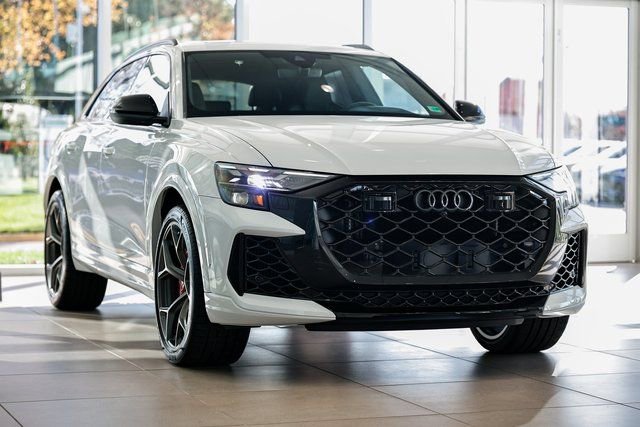 New 2026 Audi RS Q8 performance image 1