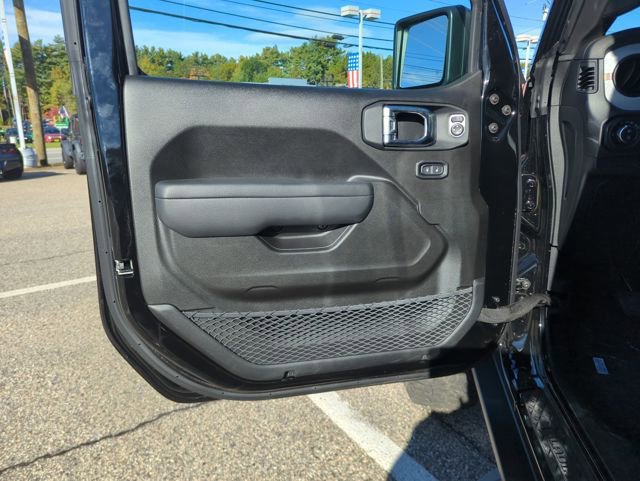 New 2025 Jeep Gladiator Sport image 13