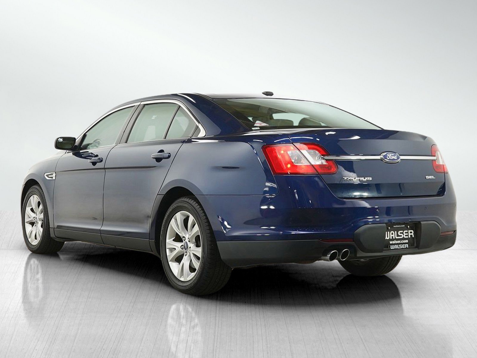 Used 2012 Ford Taurus SEL image 3