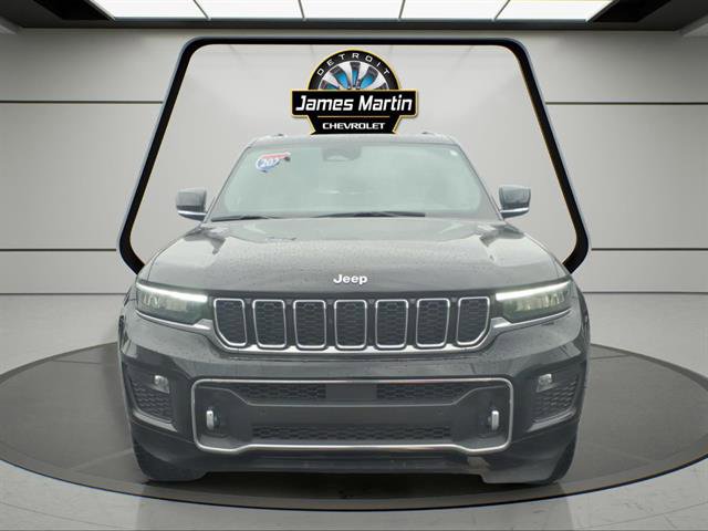 Used 2023 Jeep Grand Cherokee Overland image 2