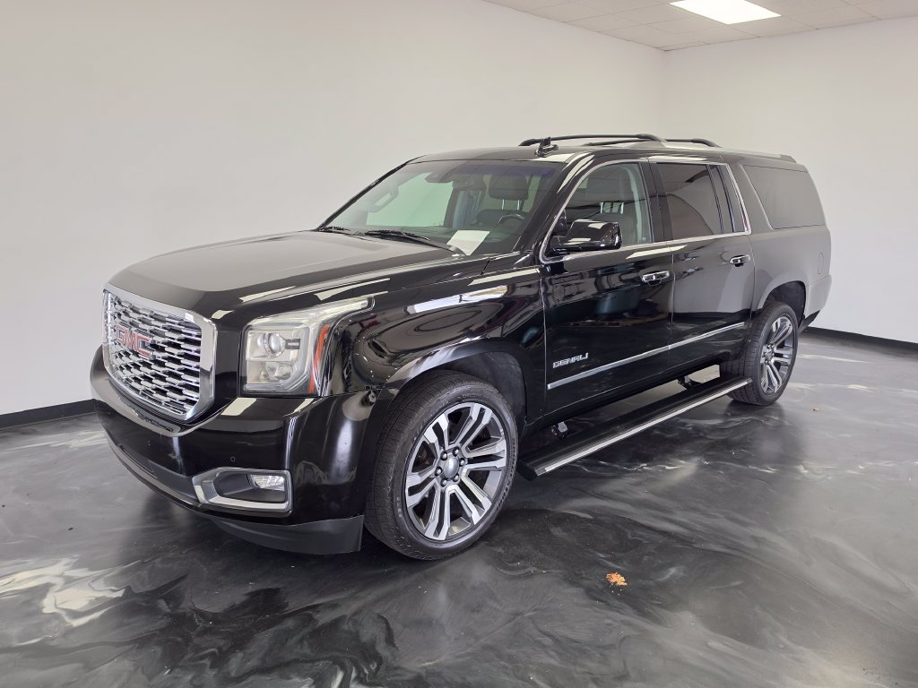 Used 2018 GMC Yukon XL Denali w/ Open Road Package AWD/4WD image 27