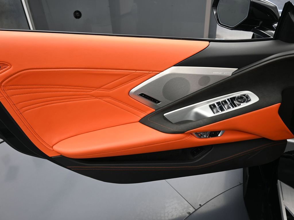 Used 2025 Chevrolet Corvette Z06 image 12