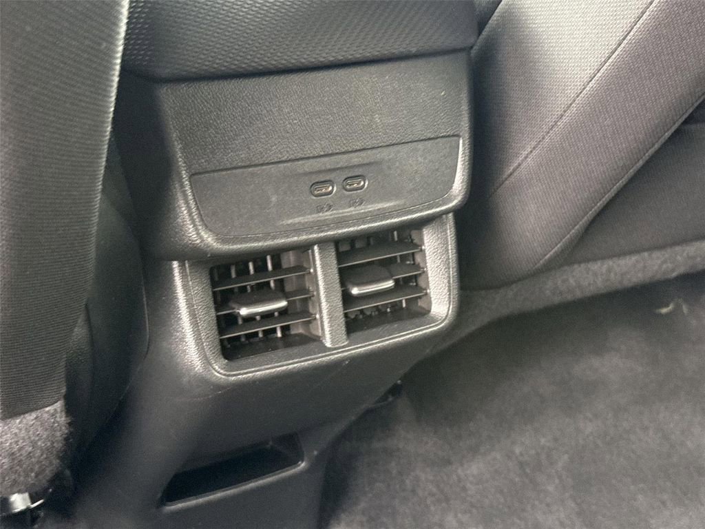 Used 2025 Chevrolet Equinox LT image 19