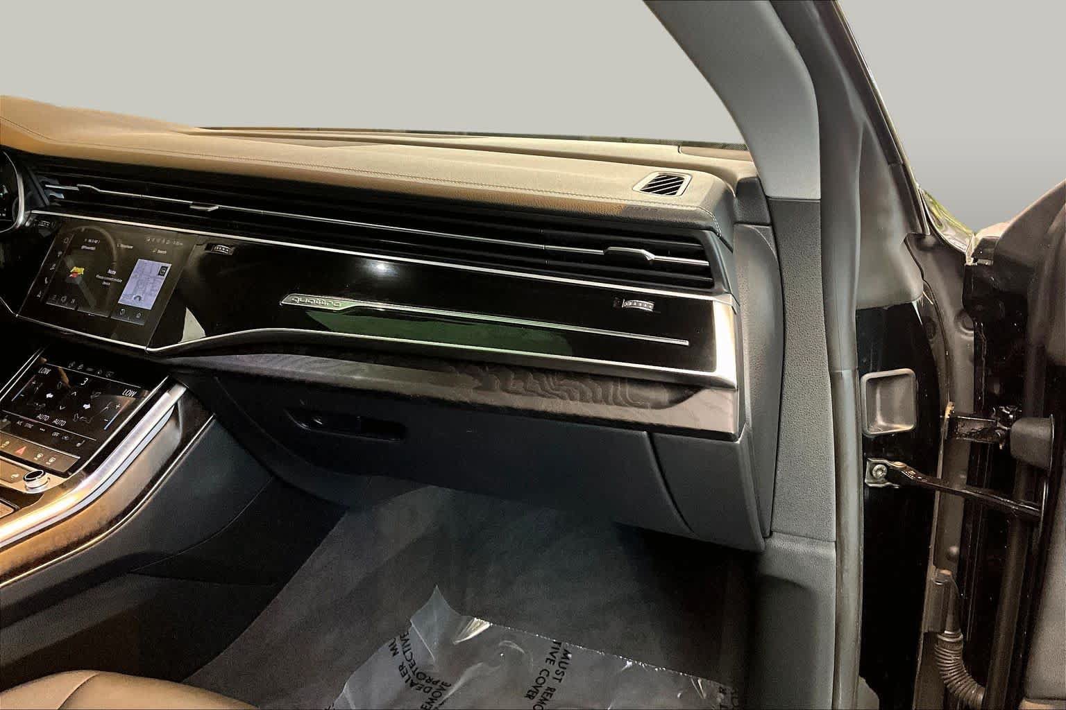 Used 2023 Audi Q8 Premium w/ Convenience Package AWD/4WD image 19