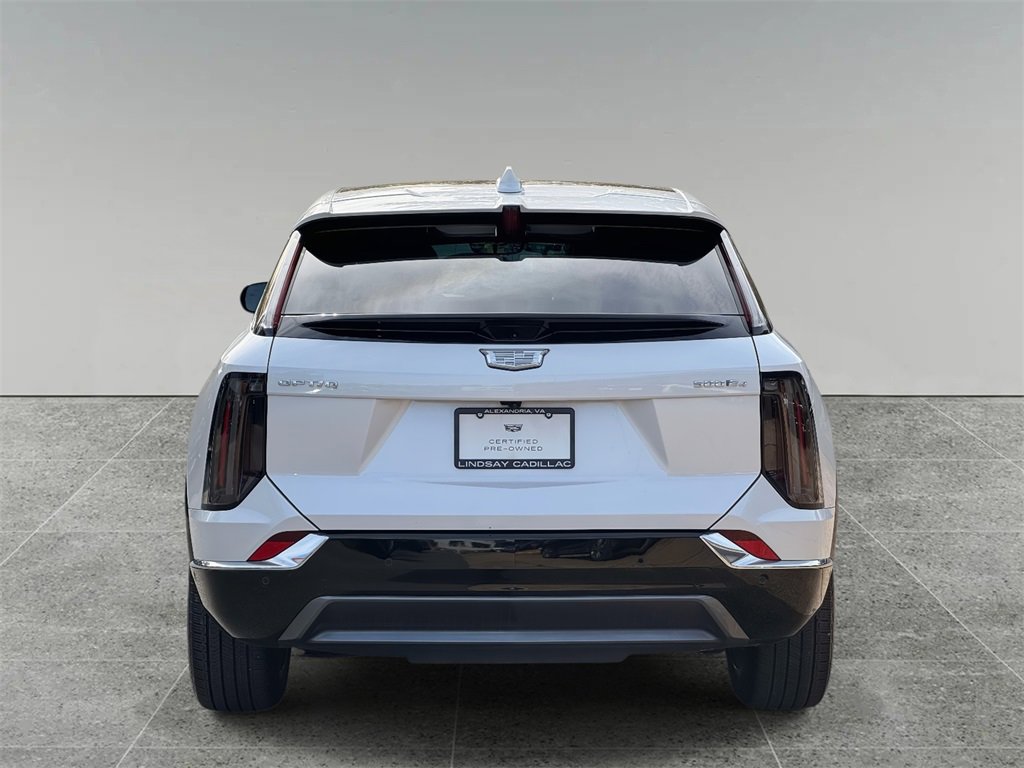 Used 2025 Cadillac Optiq Luxury 2 w/ LPO, Floor Liner Package image 11