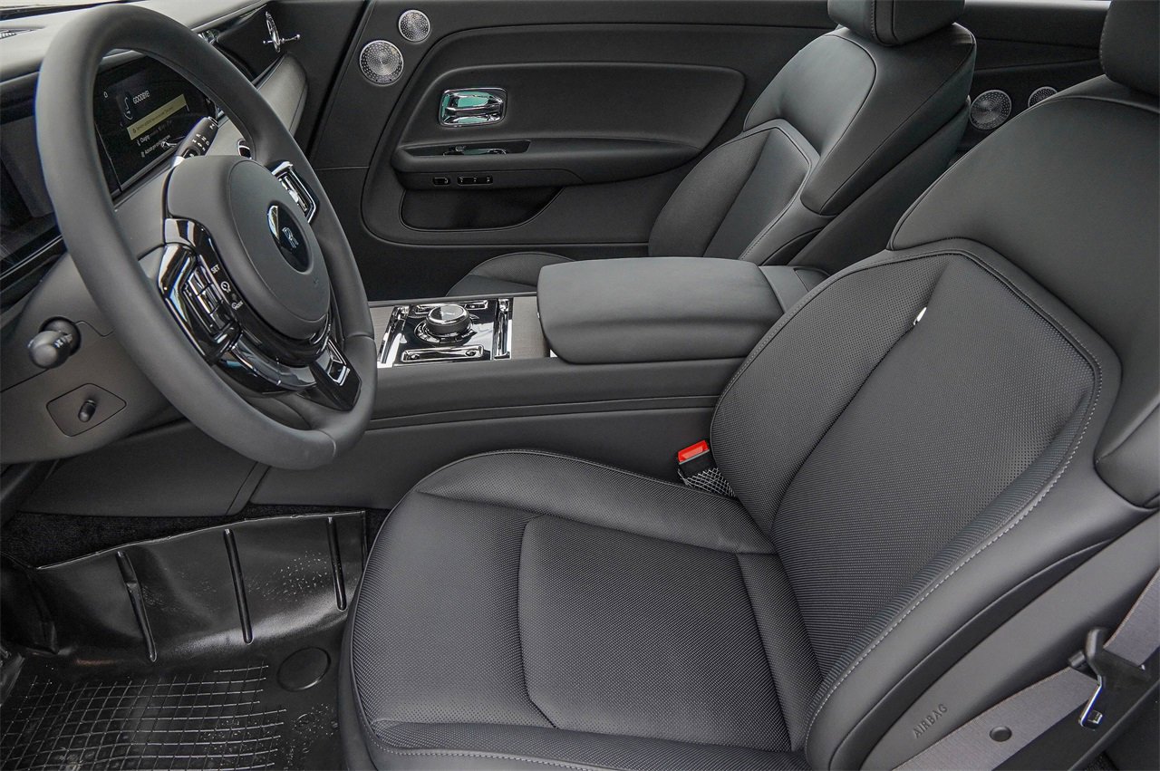 New 2025 Rolls-Royce Spectre w/ Spectre Launch Package image 26