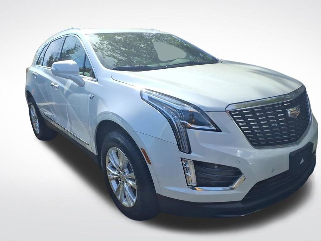 Certified 2022 Cadillac XT5 Luxury image 2