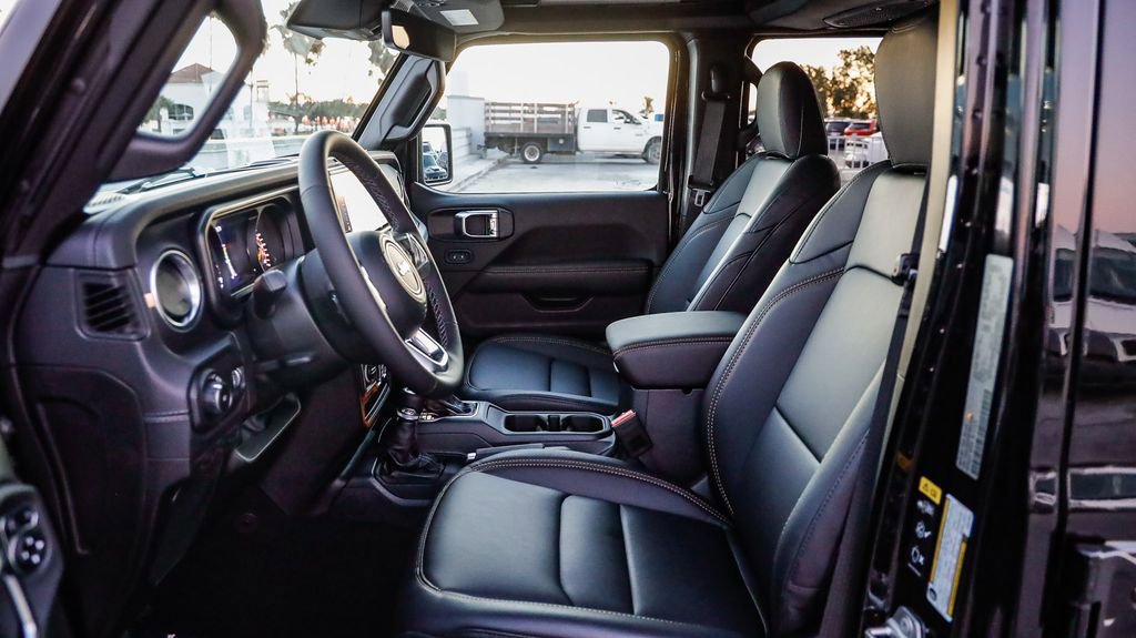 New 2025 Jeep Wrangler Sahara image 19