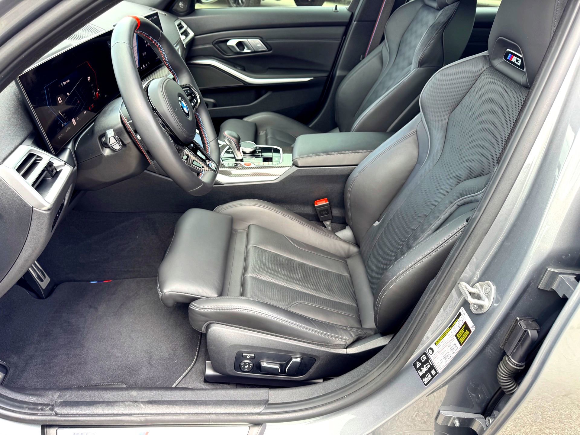 Used 2025 BMW M3 Competition image 16