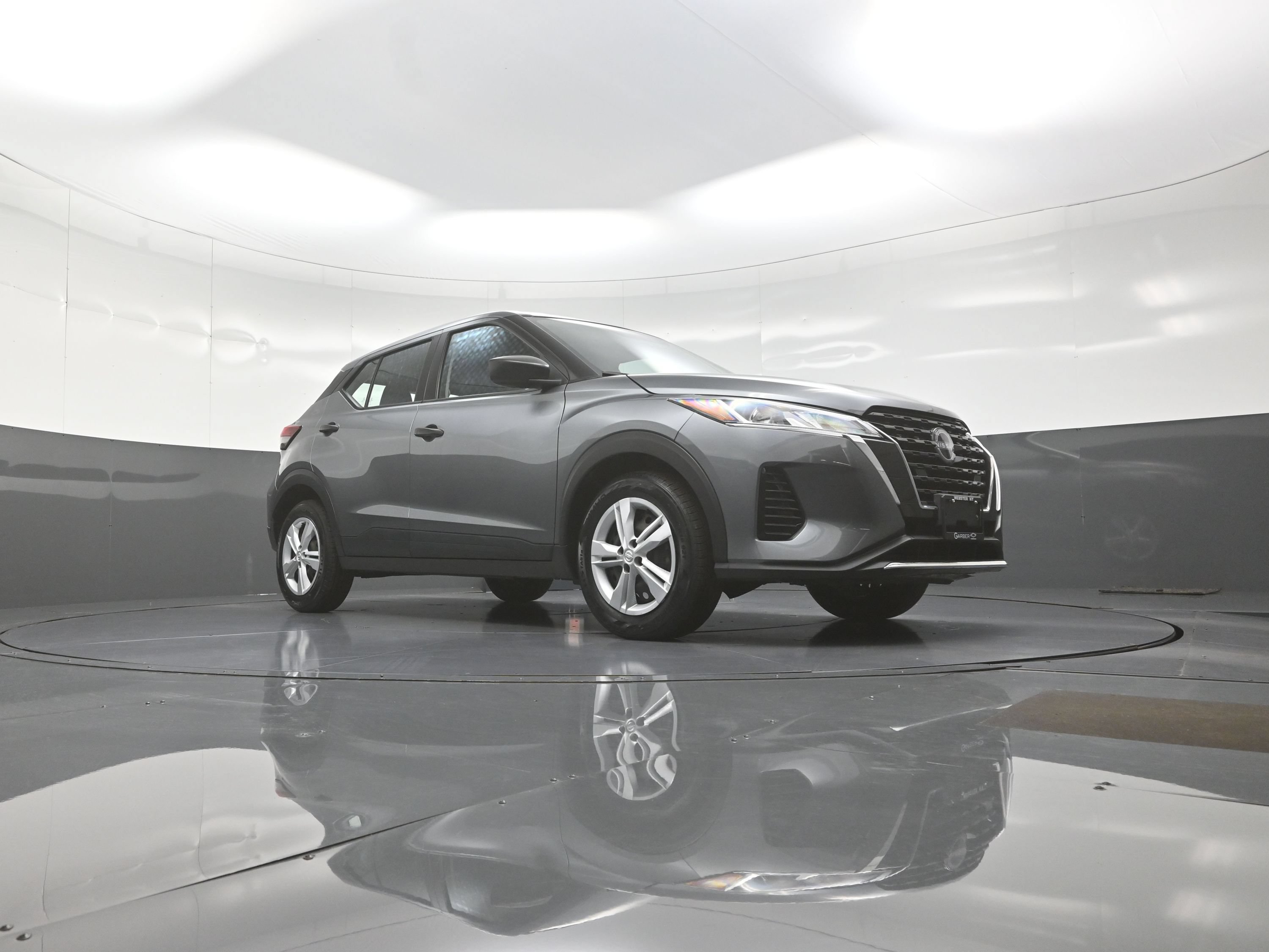 Used 2024 Nissan Kicks S FWD image 9