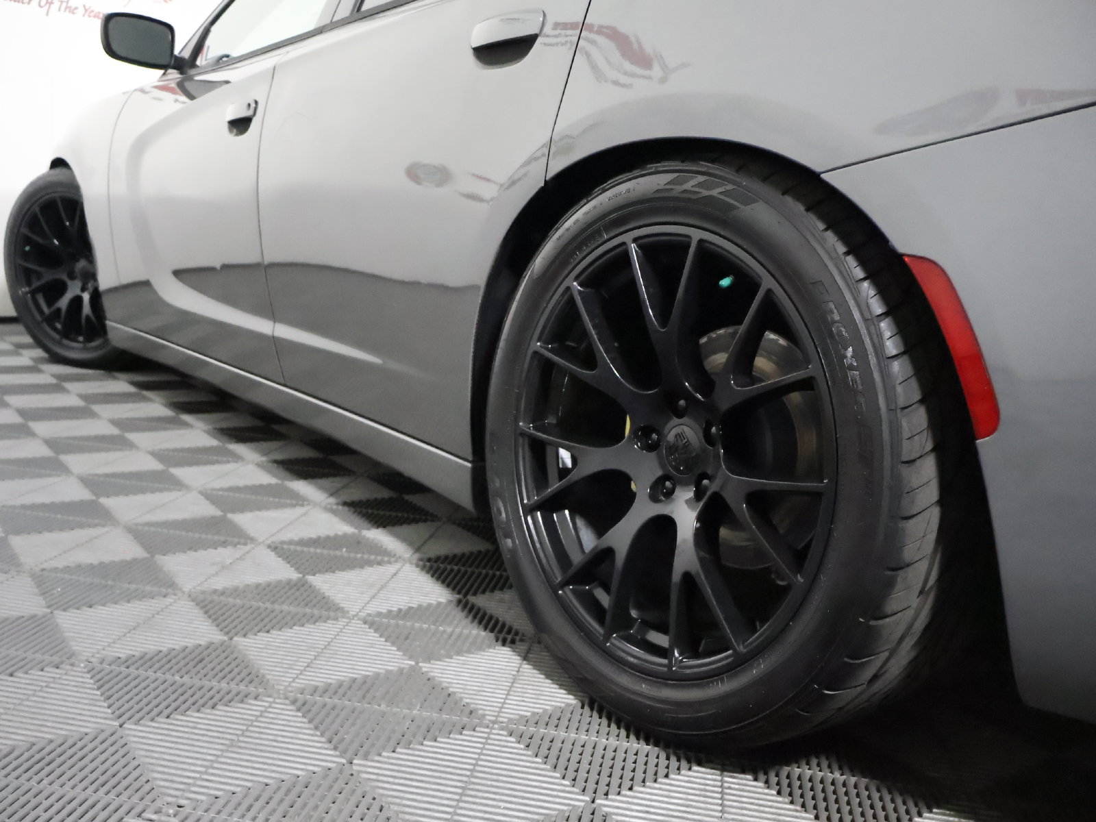 Used 2018 Dodge Charger SXT Plus RWD image 12