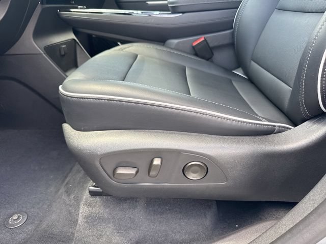 Used 2025 Buick Enclave Preferred FWD image 18