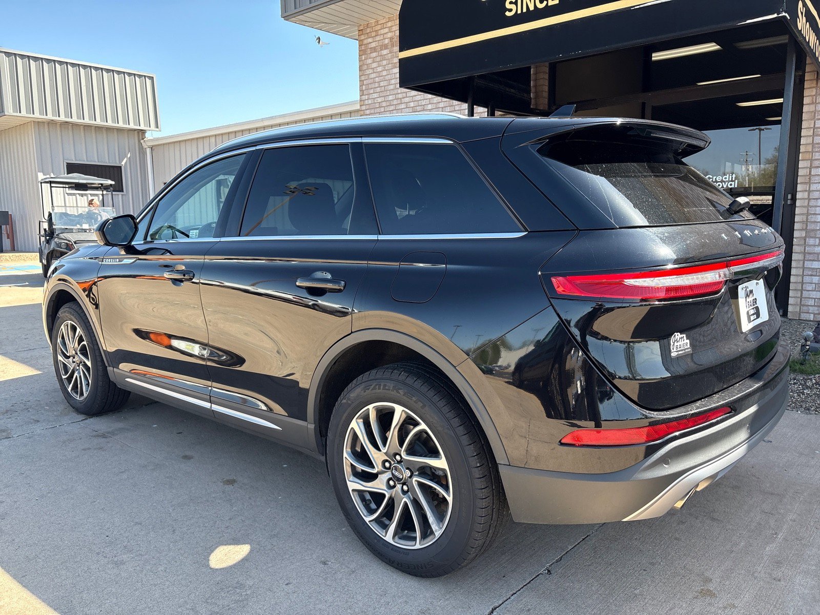 Used 2020 Lincoln Corsair AWD w/ Elements Package image 11