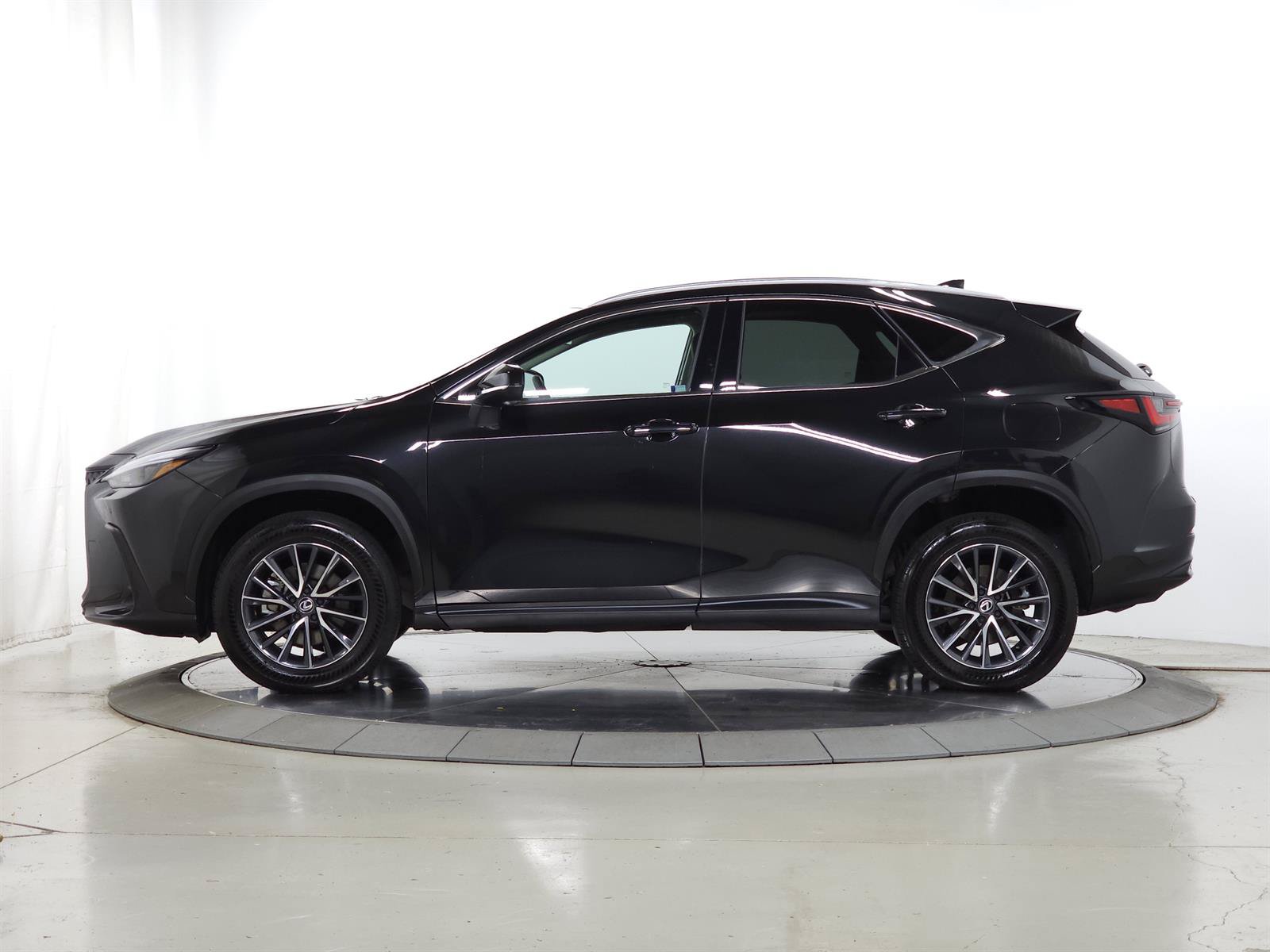 Certified 2024 Lexus NX 350 AWD image 4