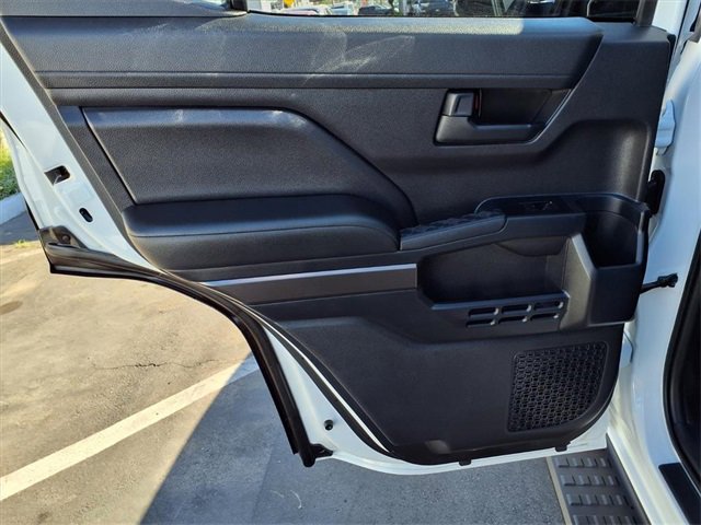 Used 2025 Toyota 4Runner SR5 image 8