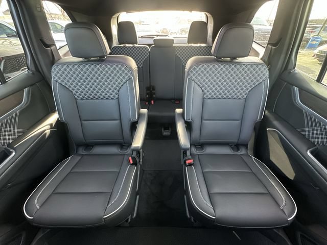 Used 2024 GMC Acadia Denali w/ LPO, Floor Liner Package AWD/4WD image 31