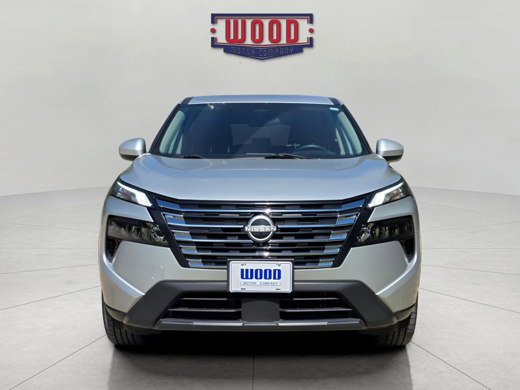 Used 2024 Nissan Rogue SV AWD/4WD image 5