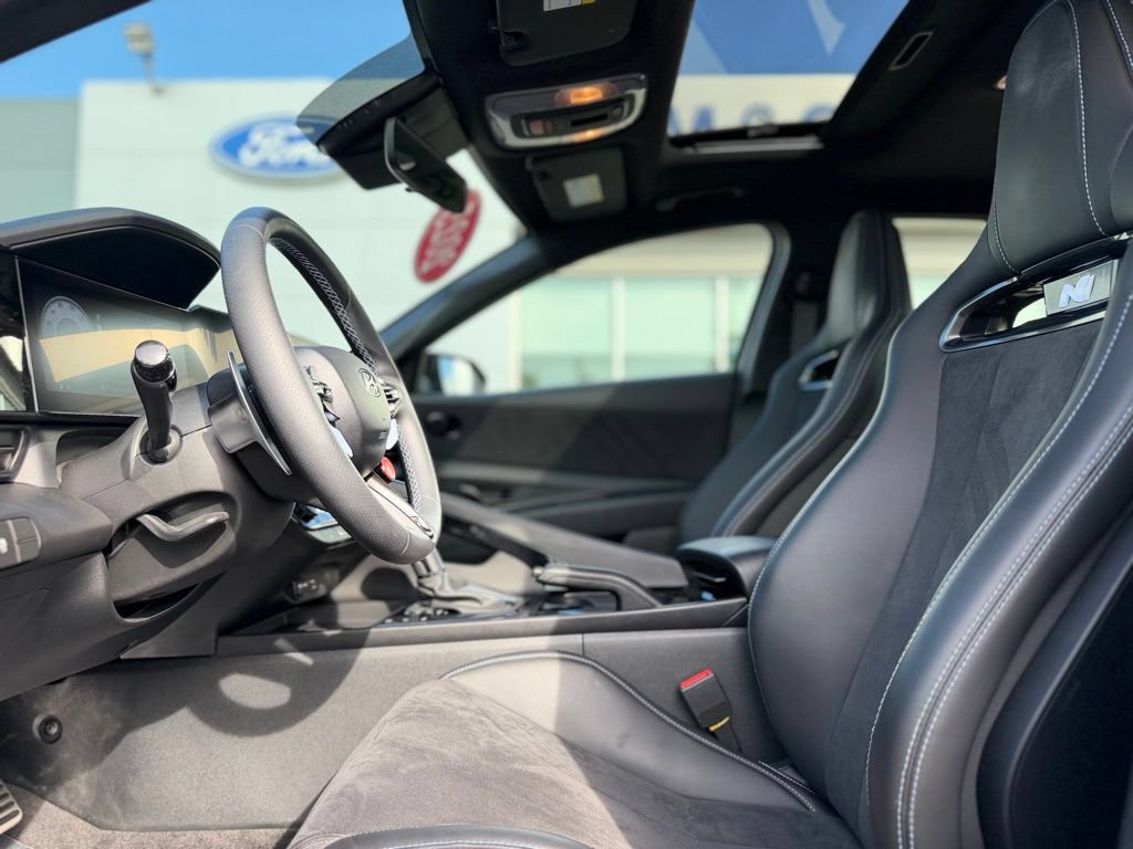 Used 2025 Hyundai Elantra N FWD image 15