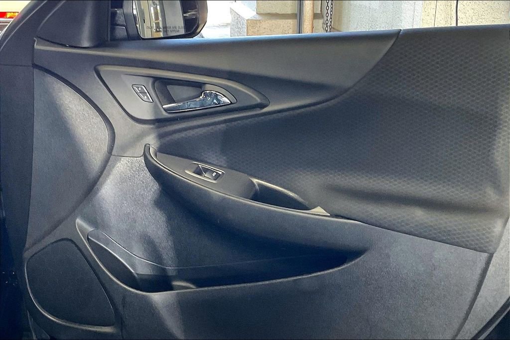 Used 2025 Chevrolet Malibu LT FWD image 21