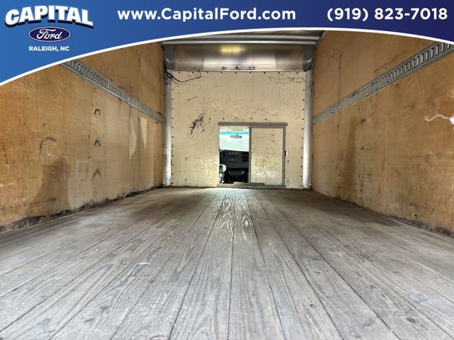 Used 2015 Chevrolet Express 3500 Extended RWD image 17