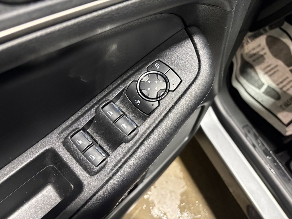 Used 2022 Ford Edge SEL w/ Convenience Package image 18