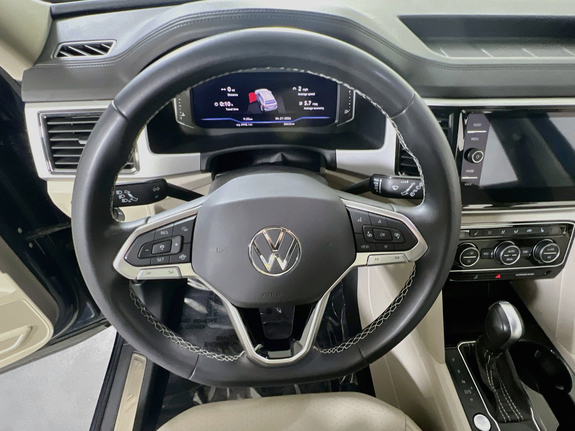 Used 2023 Volkswagen Atlas SE AWD/4WD image 11