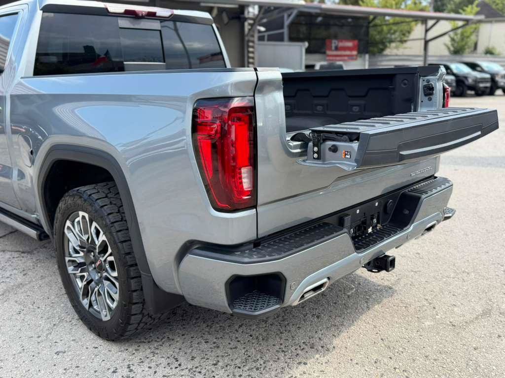 Used 2023 GMC Sierra 1500 Denali Ultimate AWD/4WD image 7