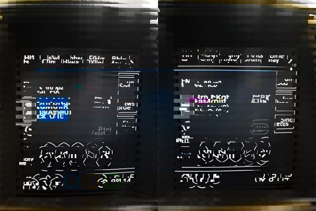 Used 2022 GMC Terrain SLT image 28