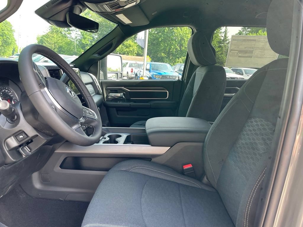 New 2026 RAM 3500 Big Horn AWD/4WD image 11