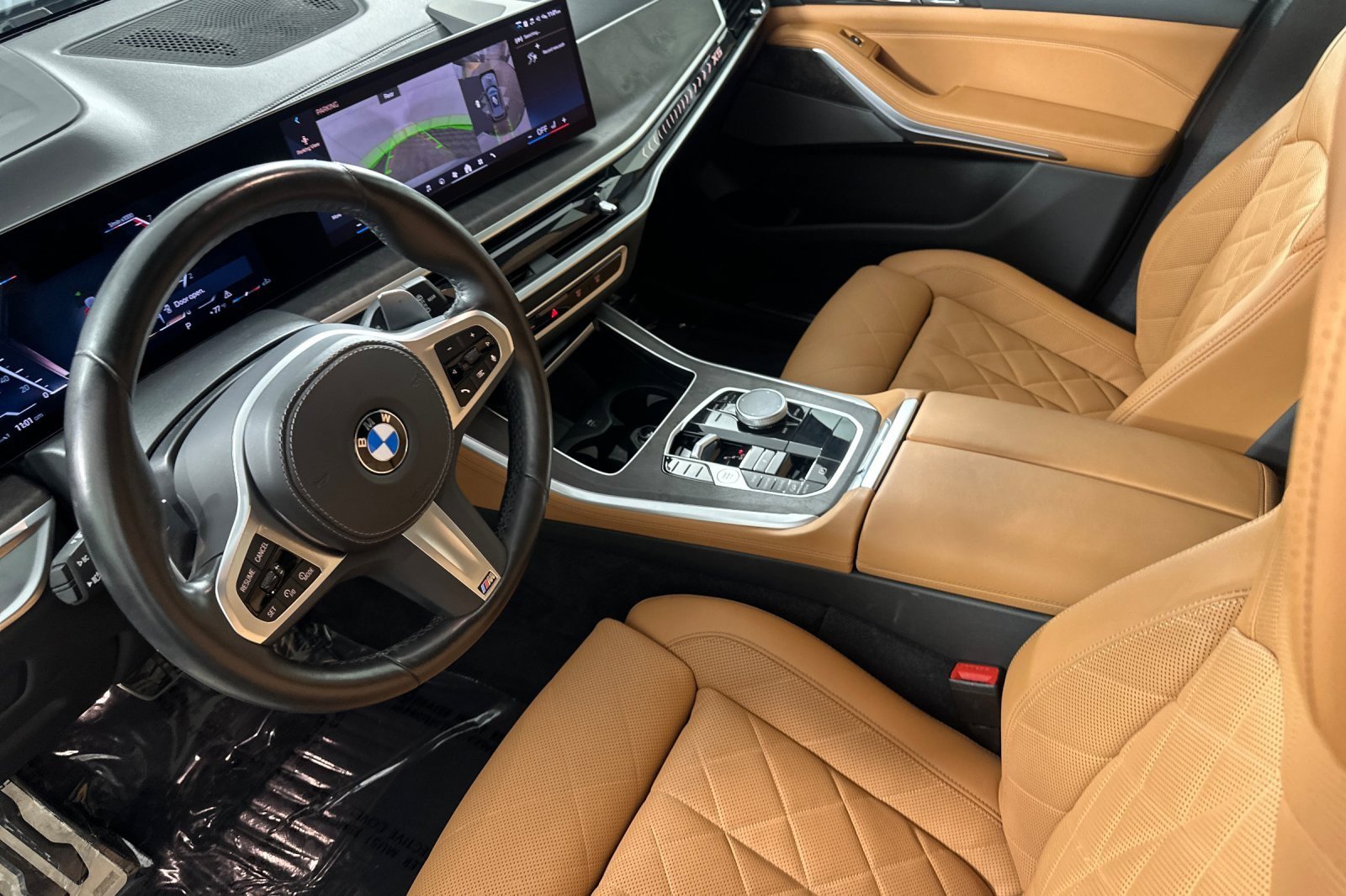 Used 2024 BMW X5 xDrive40i w/ M Sport Package AWD/4WD image 9
