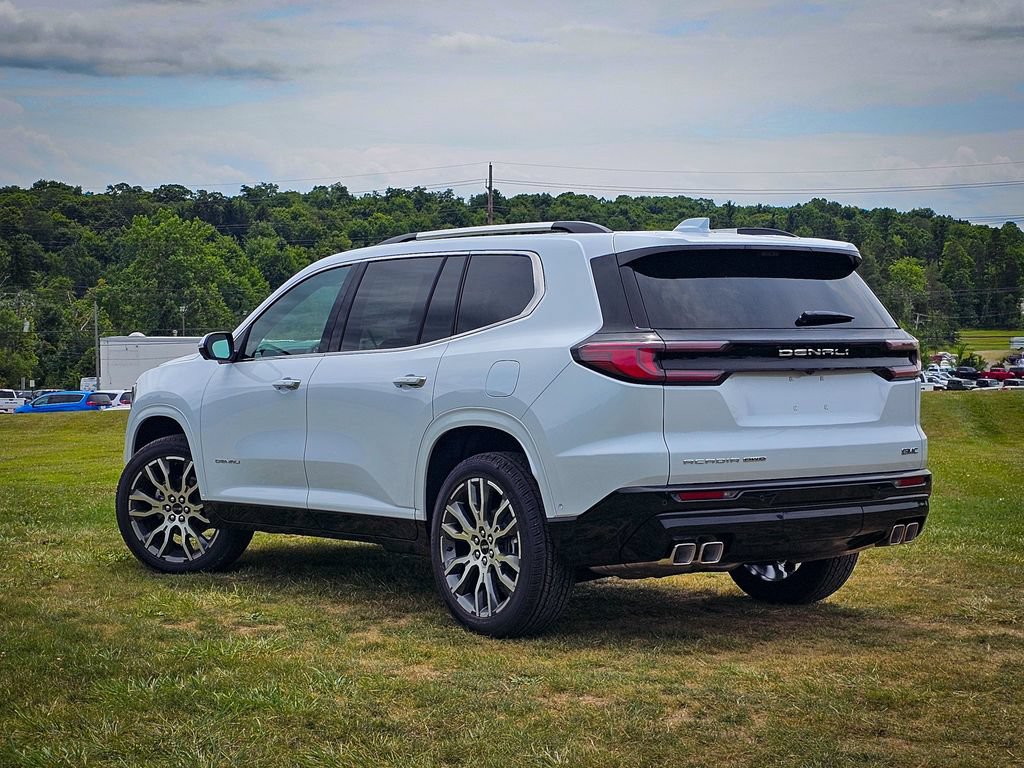 New 2026 GMC Acadia Denali Ultimate w/ LPO, Floor Liner Package AWD/4WD image 5