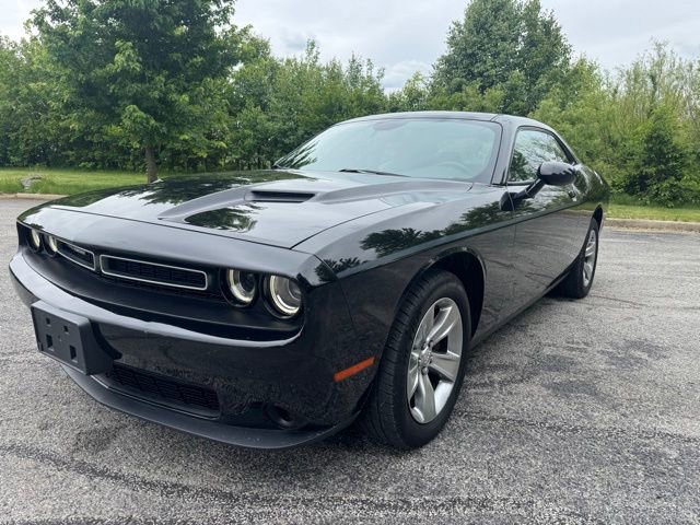 Used 2015 Dodge Challenger SXT w/ Cold Weather Group RWD image 8