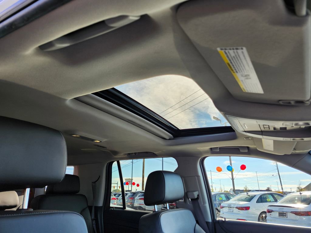 Used 2018 Chevrolet Tahoe LT image 17