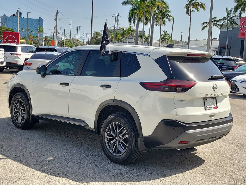 Certified 2023 Nissan Rogue S FWD image 9