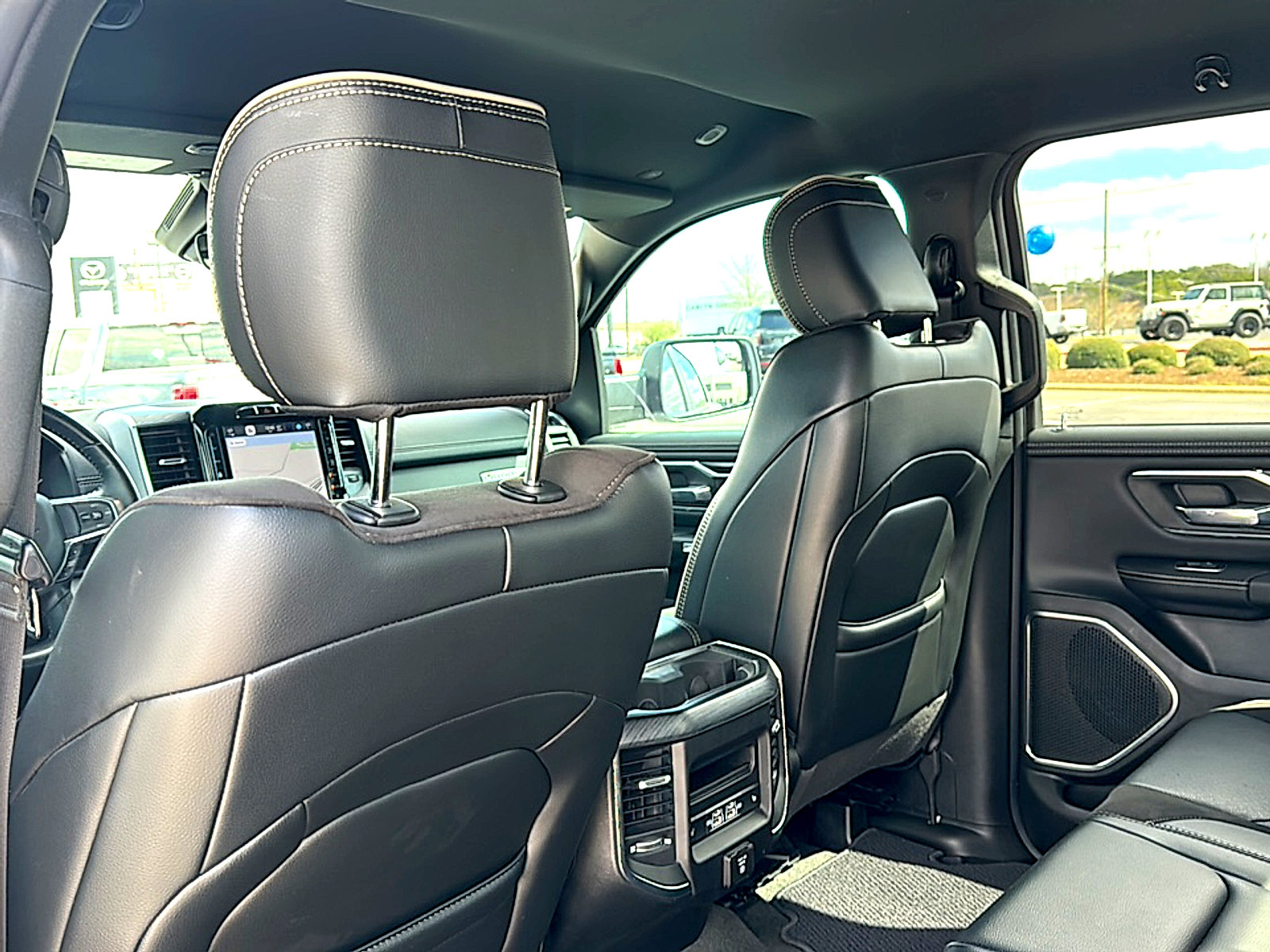 Used 2024 RAM 1500 Laramie image 17