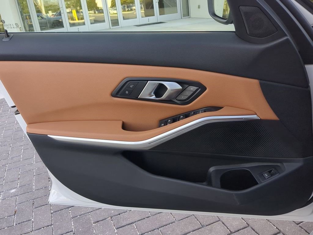 New 2026 BMW 330i Sedan w/ Premium Package RWD image 31