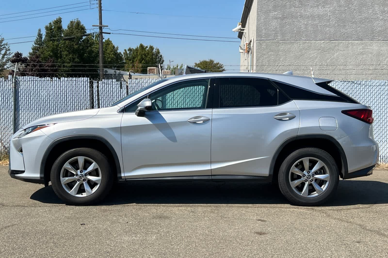 Used 2018 Lexus RX 350 FWD w/ Accessory Package image 2
